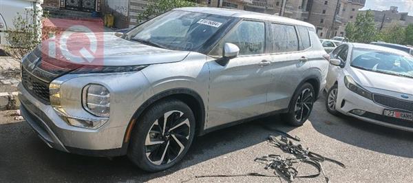 ميتسوبيشي اوتلاندر 2024 للبيع في العراق - بغداد